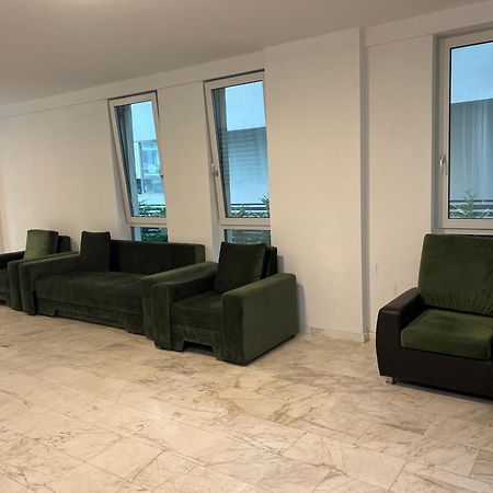 Dominic 2 Beds 1 Sofa Parking Pool Apartament By Alezzi Nord10 Apartment นาโวดาริ ภายนอก รูปภาพ
