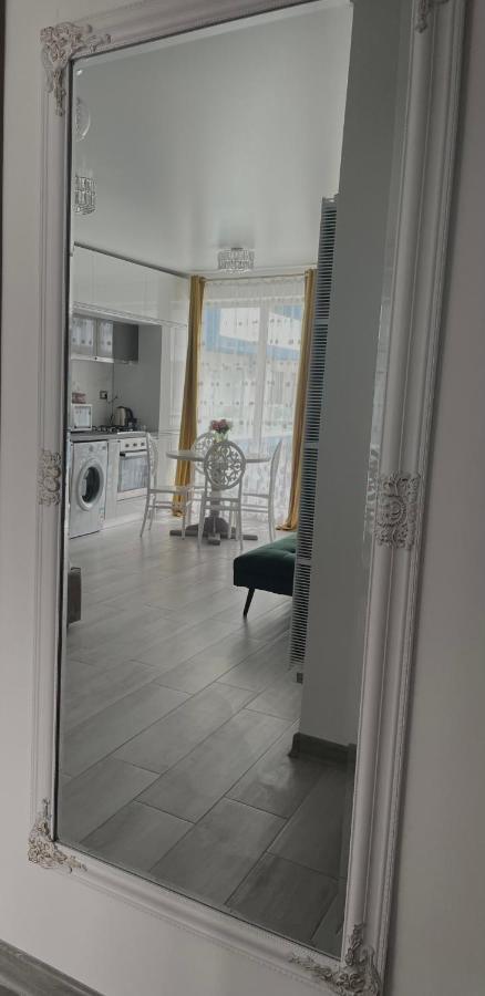 Dominic 2 Beds 1 Sofa Parking Pool Apartament By Alezzi Nord10 Apartment นาโวดาริ ภายนอก รูปภาพ
