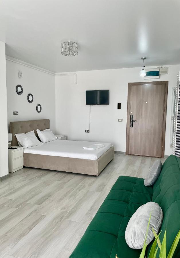 Dominic 2 Beds 1 Sofa Parking Pool Apartament By Alezzi Nord10 Apartment นาโวดาริ ภายนอก รูปภาพ